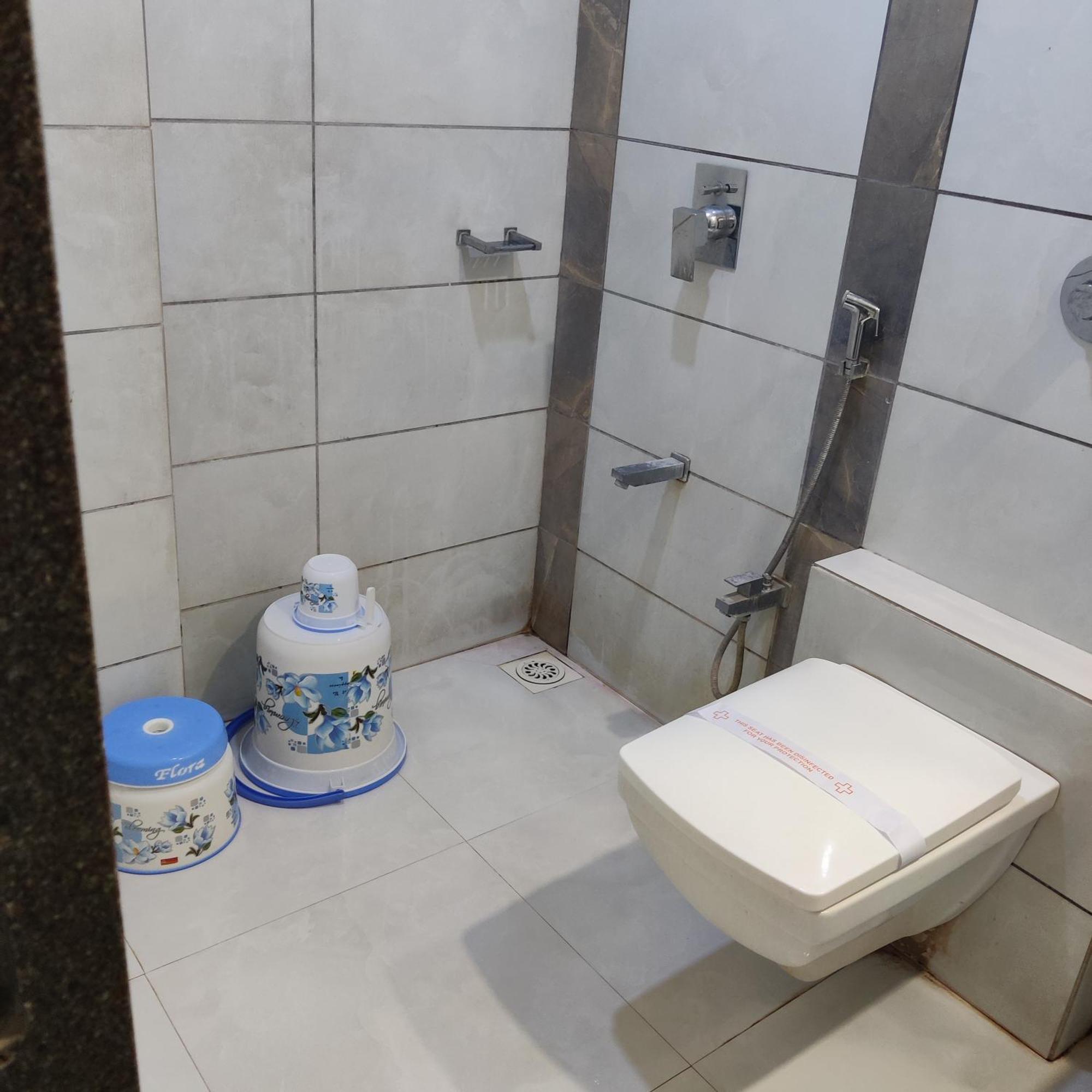 Hotel Palliate Ahmedabad Extérieur photo