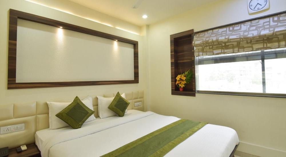Hotel Palliate Ahmedabad Extérieur photo