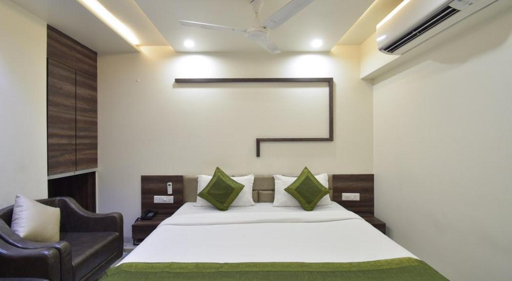 Hotel Palliate Ahmedabad Extérieur photo