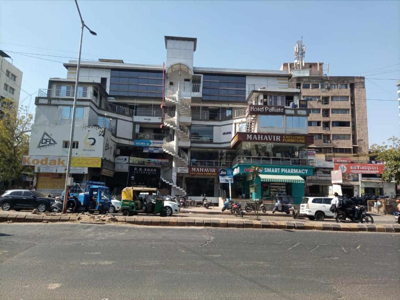 Hotel Palliate Ahmedabad Extérieur photo