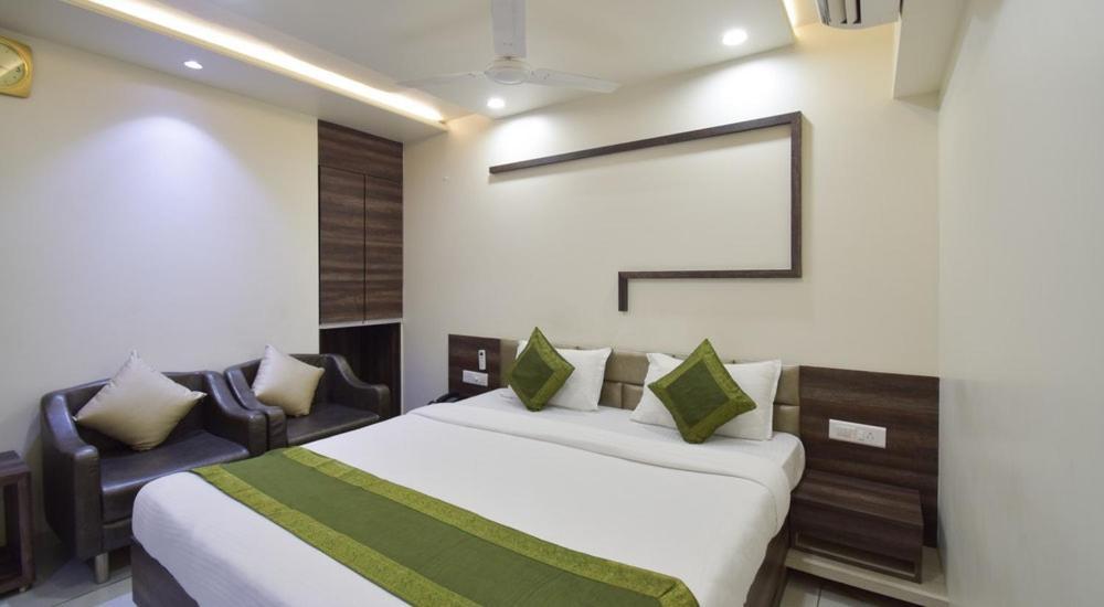 Hotel Palliate Ahmedabad Extérieur photo