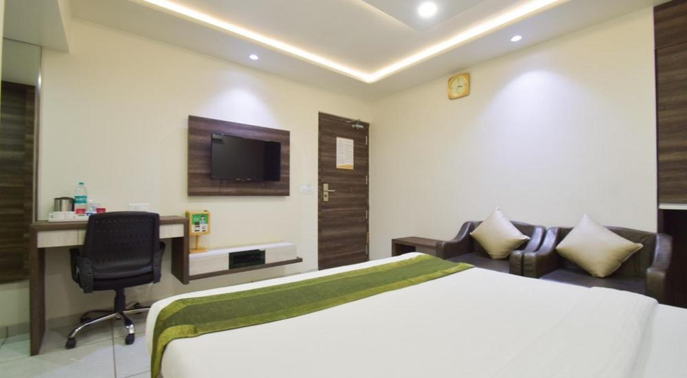 Hotel Palliate Ahmedabad Extérieur photo