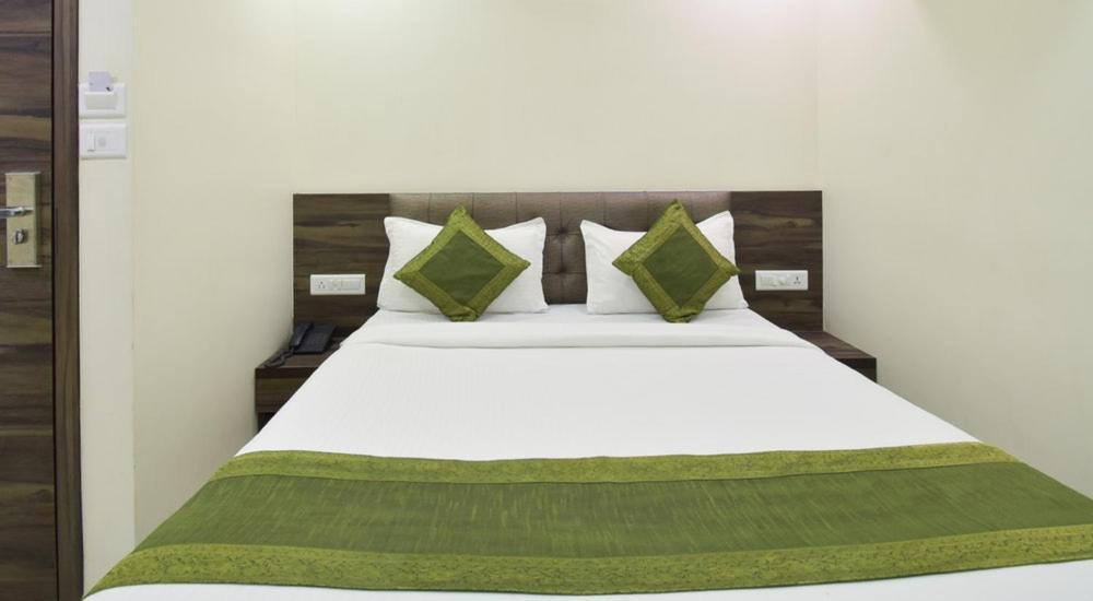 Hotel Palliate Ahmedabad Extérieur photo