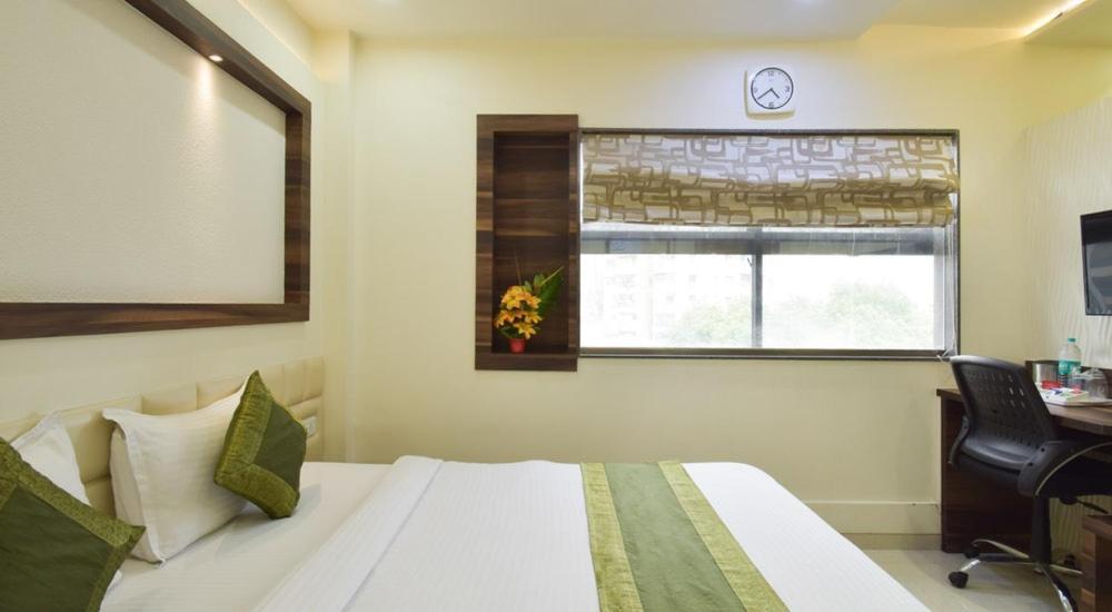 Hotel Palliate Ahmedabad Extérieur photo