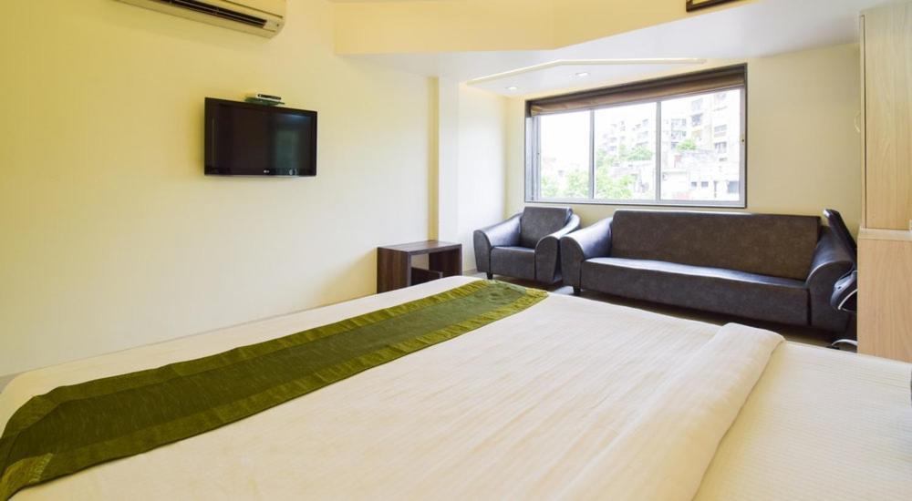Hotel Palliate Ahmedabad Extérieur photo