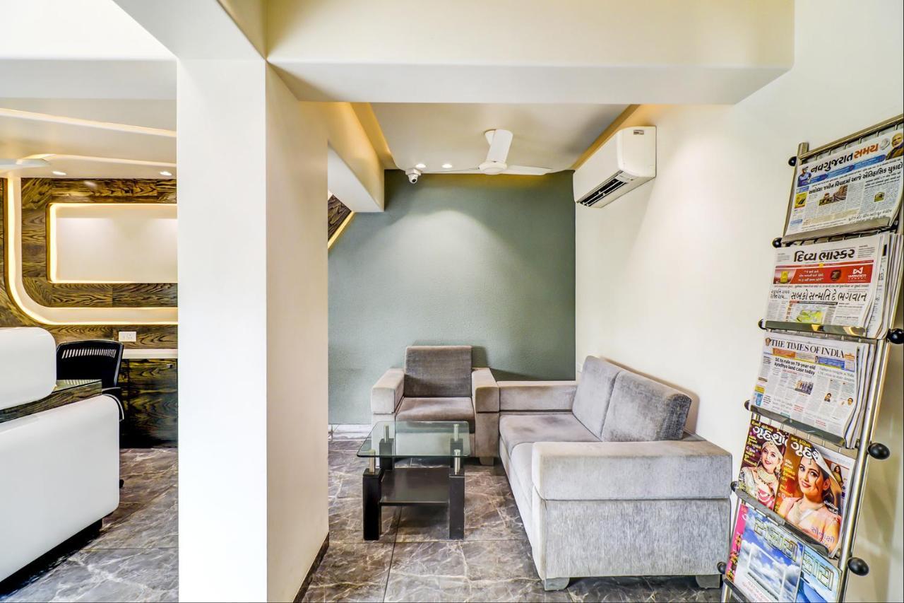 Hotel Palliate Ahmedabad Extérieur photo