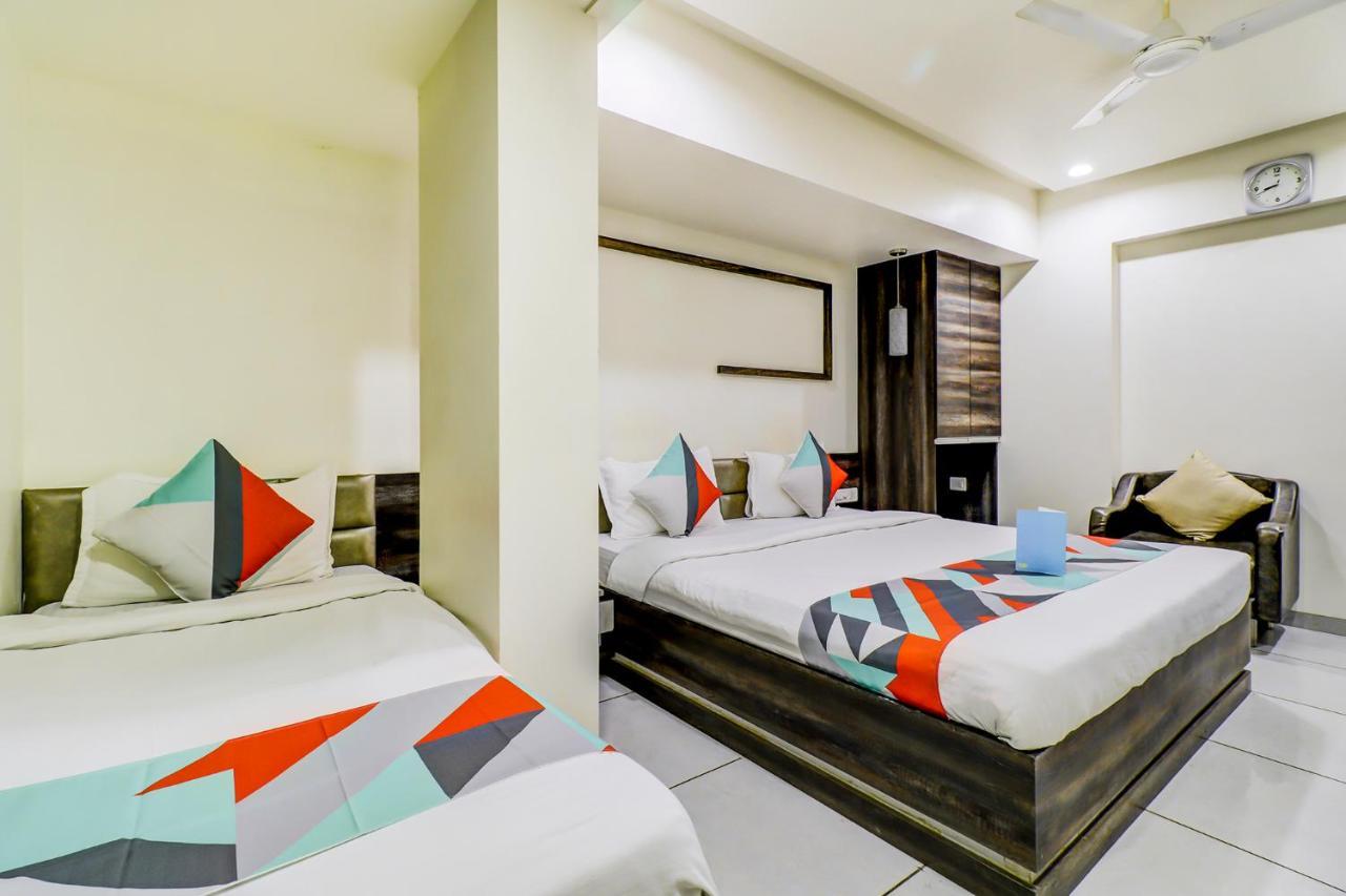 Hotel Palliate Ahmedabad Extérieur photo