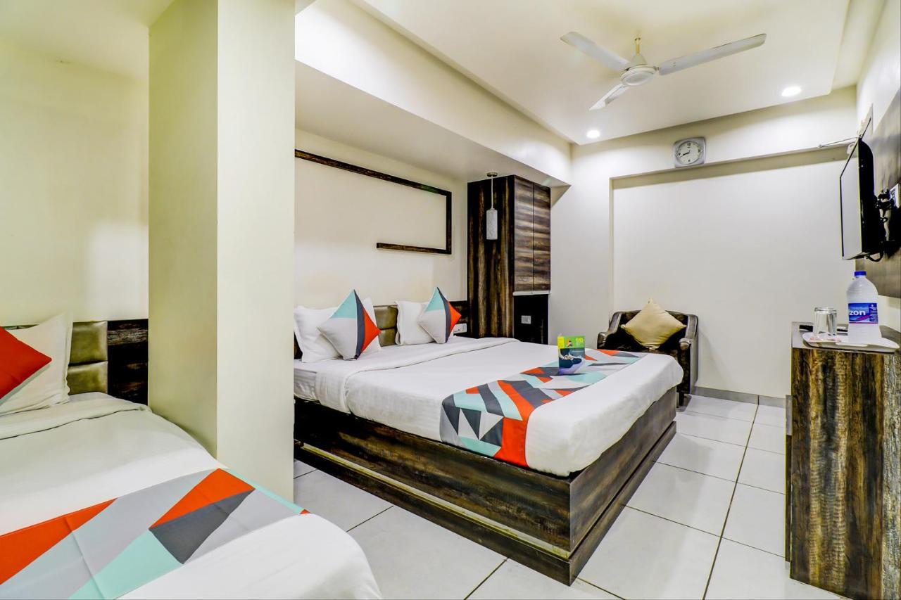 Hotel Palliate Ahmedabad Extérieur photo